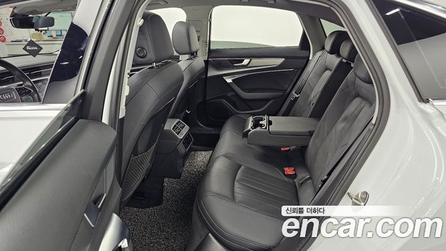 Audi A6 2021 — photo 18