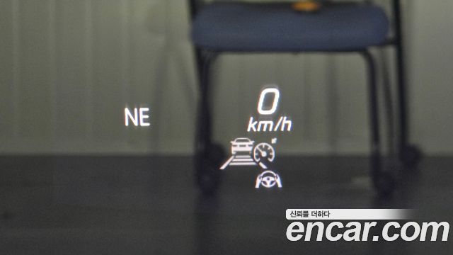 Mercedes-Benz E-Class 2023 — photo 22