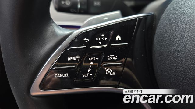 Mercedes-Benz E-Class 2023 — photo 26