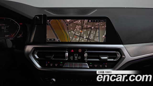 BMW 4-Series 2021 — photo 18