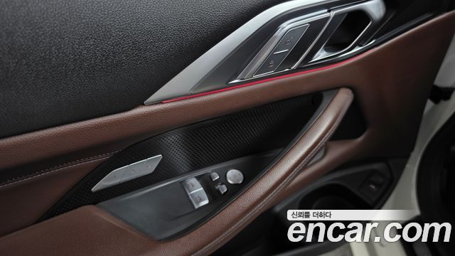 BMW 4-Series 2021 — photo 25