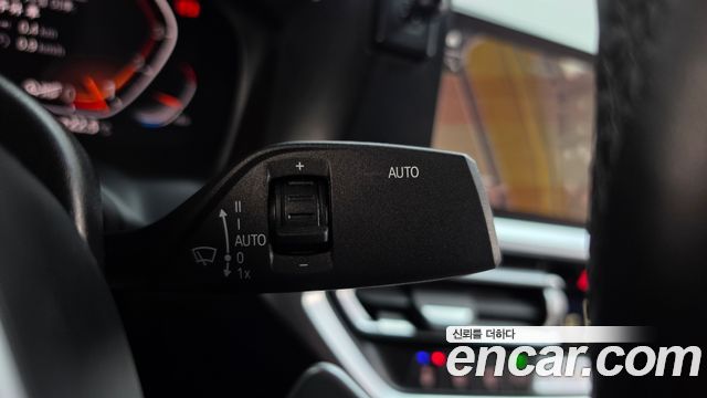 BMW 4-Series 2021 — photo 28