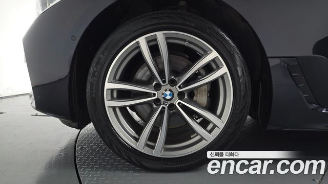 BMW Gran Turismo 2020 — photo 5