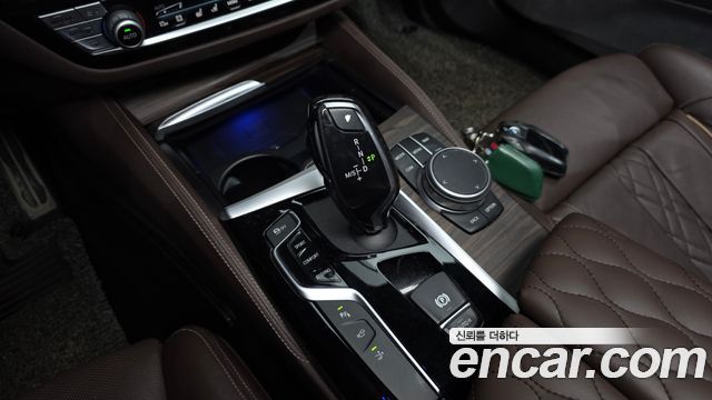 BMW Gran Turismo 2020 — photo 12