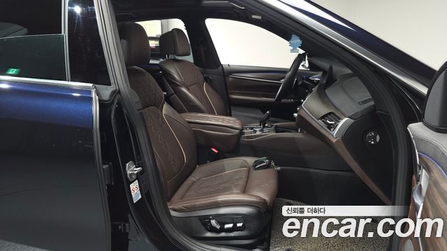 BMW Gran Turismo 2020 — photo 17