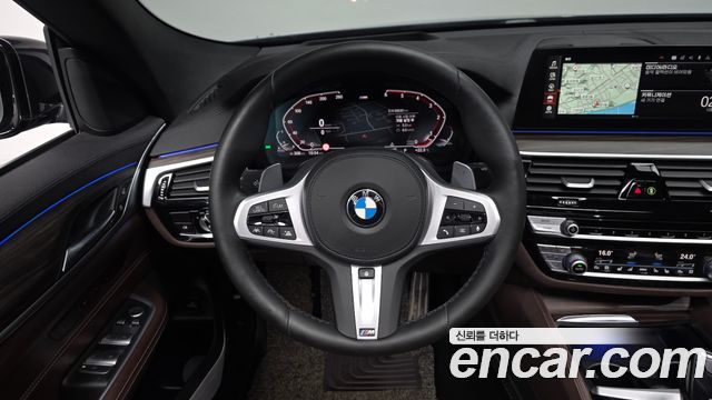 BMW Gran Turismo 2020 — photo 19