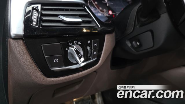 BMW Gran Turismo 2020 — photo 33