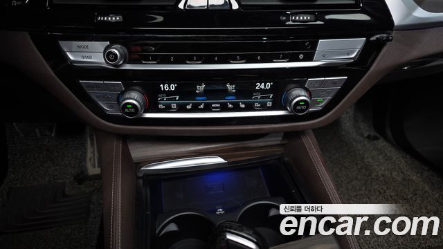 BMW Gran Turismo 2020 — photo 34