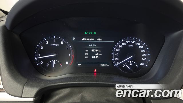 Genesis G80 2018 — photo 11