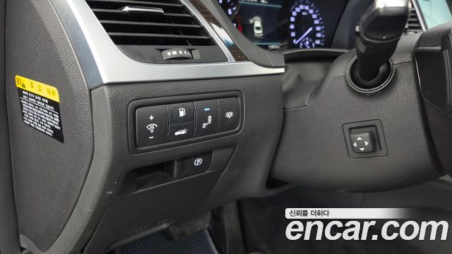 Genesis G80 2018 — photo 22