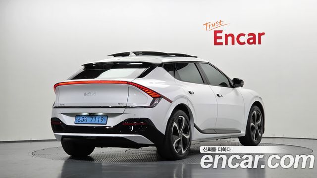 Kia EV6 2024 — photo 2