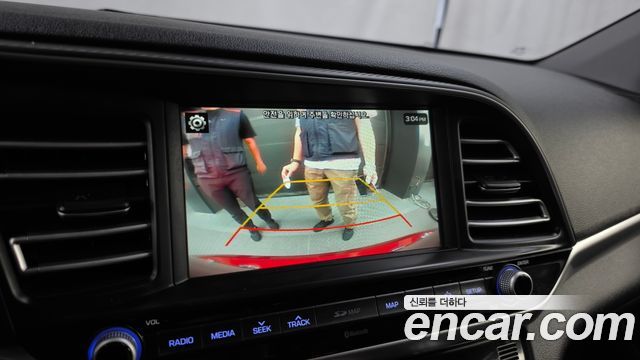 Hyundai AVANTE 2019 — photo 15
