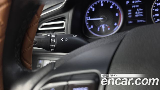 Hyundai AVANTE 2019 — photo 19