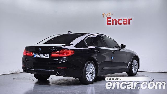 BMW 5-Series 2020 — photo 2