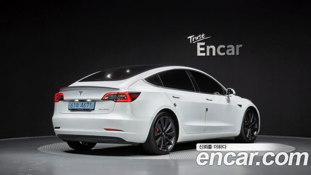 Tesla Model 3 2020 — photo 2