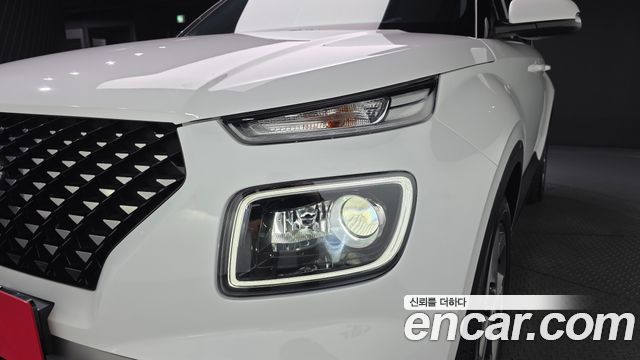 Hyundai Venue 2025 — photo 8