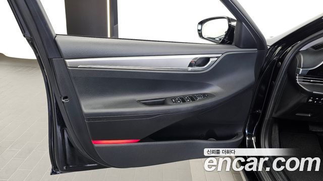 Hyundai Grandeur 2023 — photo 14
