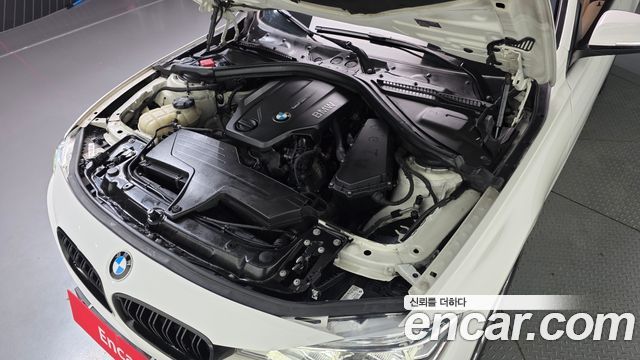 BMW 3-Series 2016 — photo 6