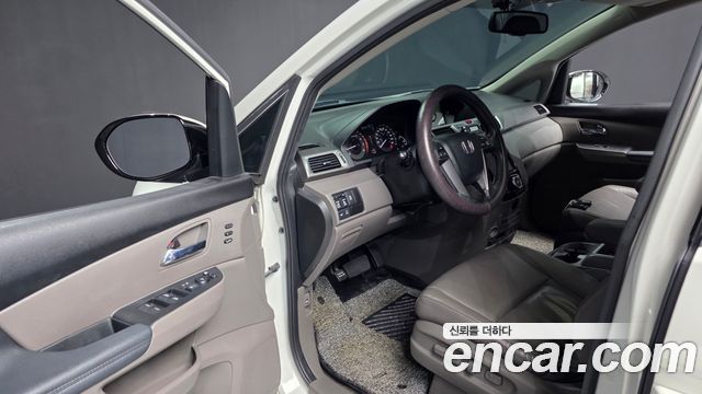 Honda Odyssey 2016 — photo 10