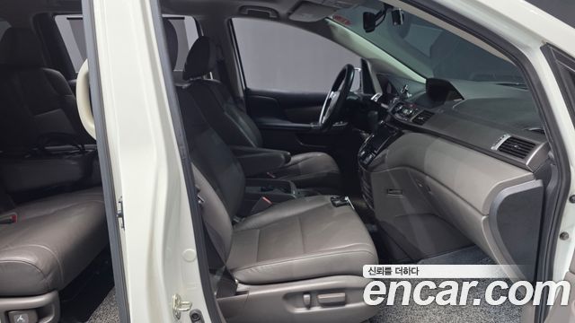 Honda Odyssey 2016 — photo 11