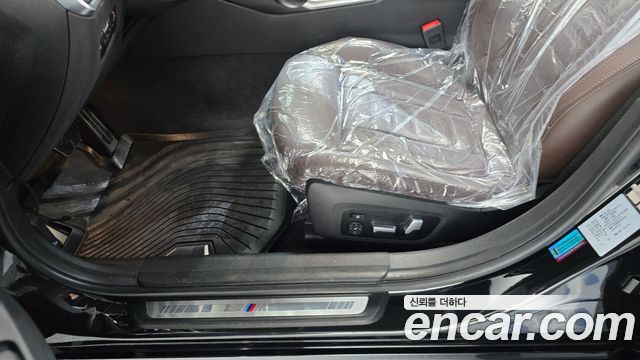 BMW 3-Series 2022 — photo 25