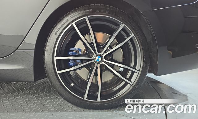 BMW 3-Series 2022 — photo 7