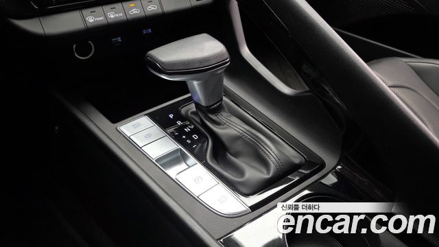 Hyundai AVANTE 2021 — photo 12