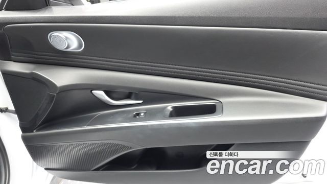 Hyundai AVANTE 2021 — photo 14