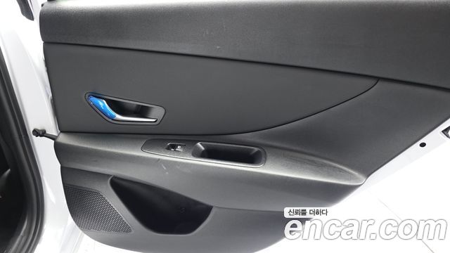 Hyundai AVANTE 2021 — photo 15