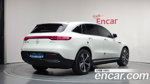 Mercedes-Benz EQC 2020 — photo 2