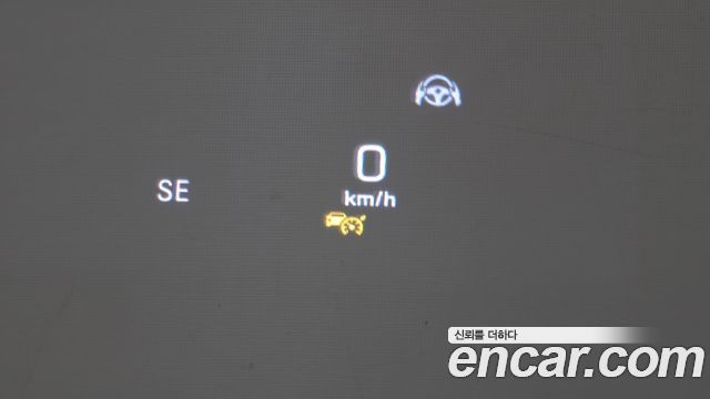 Mercedes-Benz EQC 2020 — photo 23