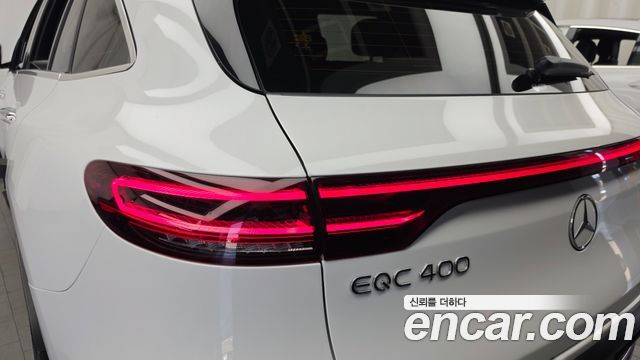 Mercedes-Benz EQC 2020 — photo 9