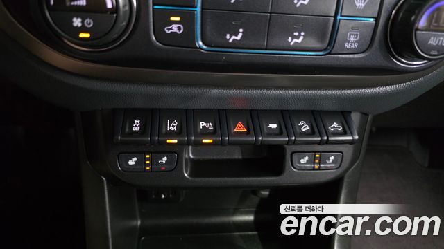 Chevrolet Korea Colorado 2021 — photo 19
