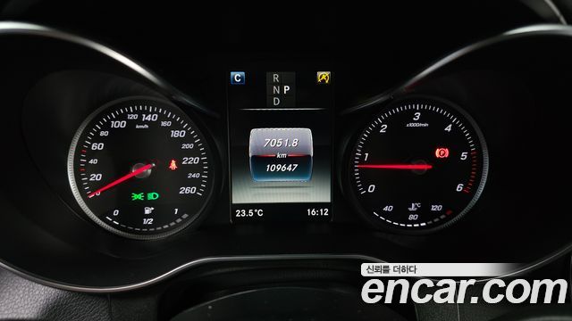 Mercedes-Benz GLC-Class 2018 — photo 11