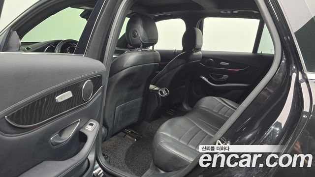 Mercedes-Benz GLC-Class 2018 — photo 17
