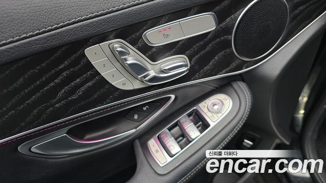 Mercedes-Benz GLC-Class 2018 — photo 26