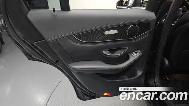 Mercedes-Benz GLC-Class 2018 — photo 15