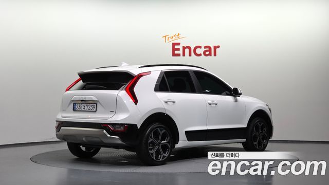 Kia Niro 2025 — photo 2