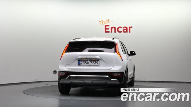 Kia Niro 2025 — photo 4