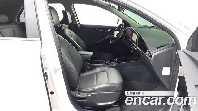 Kia Niro 2025 — photo 17