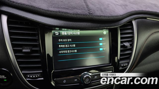 Chevrolet Korea Trax 2019 — photo 17