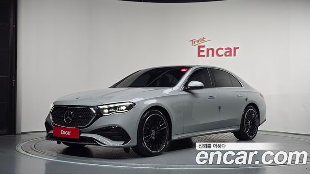 Mercedes-Benz E-Class 2024 — photo 1