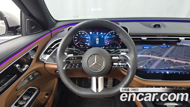 Mercedes-Benz E-Class 2024 — photo 13