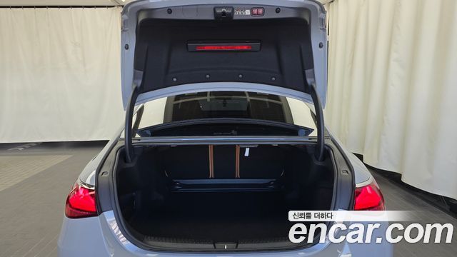 Mercedes-Benz E-Class 2024 — photo 20