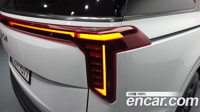 Kia Canival 2025 — photo 9