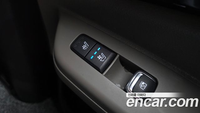 Kia Canival 2025 — photo 35