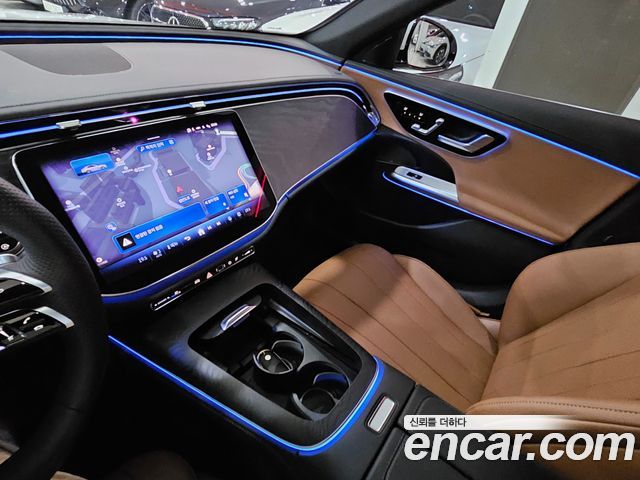 Mercedes-Benz E-Class 2026 — photo 9