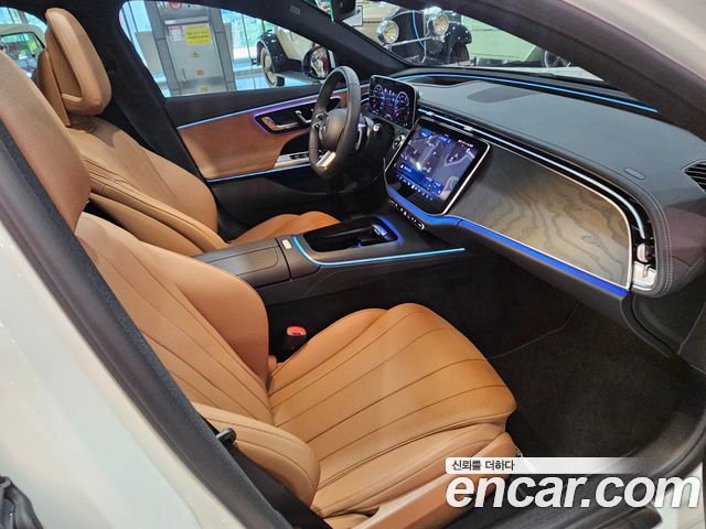 Mercedes-Benz E-Class 2026 — photo 13