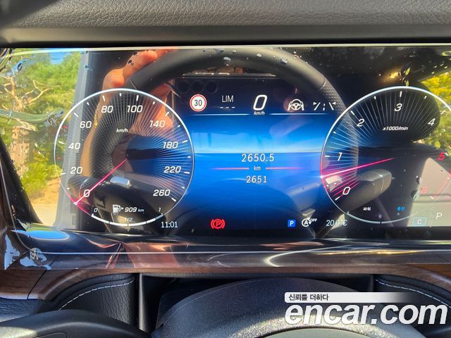 Mercedes-Benz G-Class 2026 — photo 7