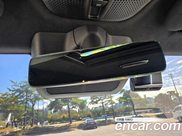 Mercedes-Benz G-Class 2026 — photo 8